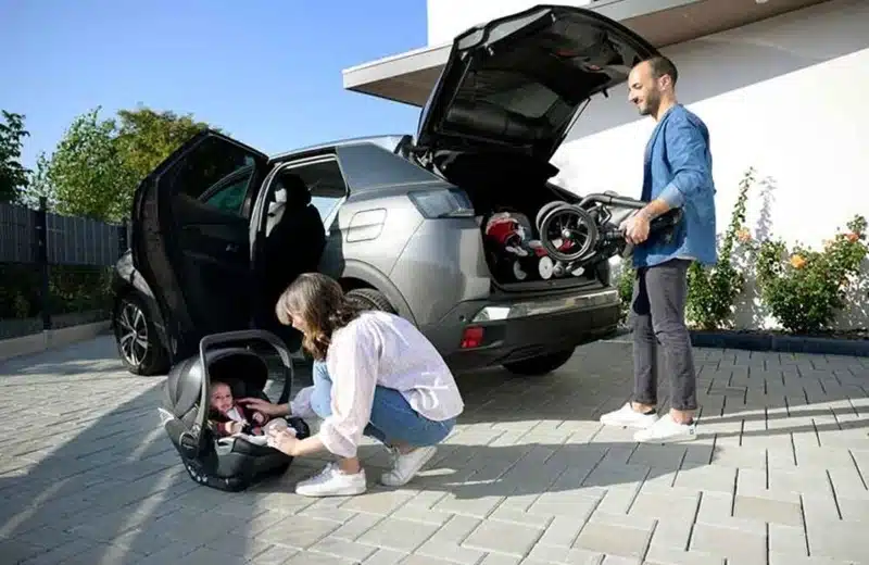 Protéger votre bébé du soleil en voiture le meilleur choix de pare-soleil