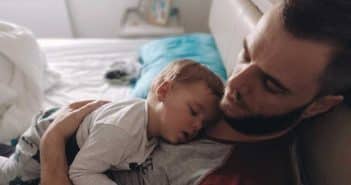 Comment calmer la toux du bébé la nuit ?